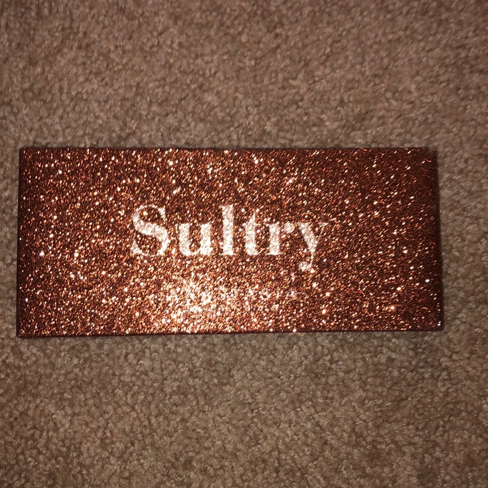 Anastasia Beverly Hills Sultry eyeshadow palette
